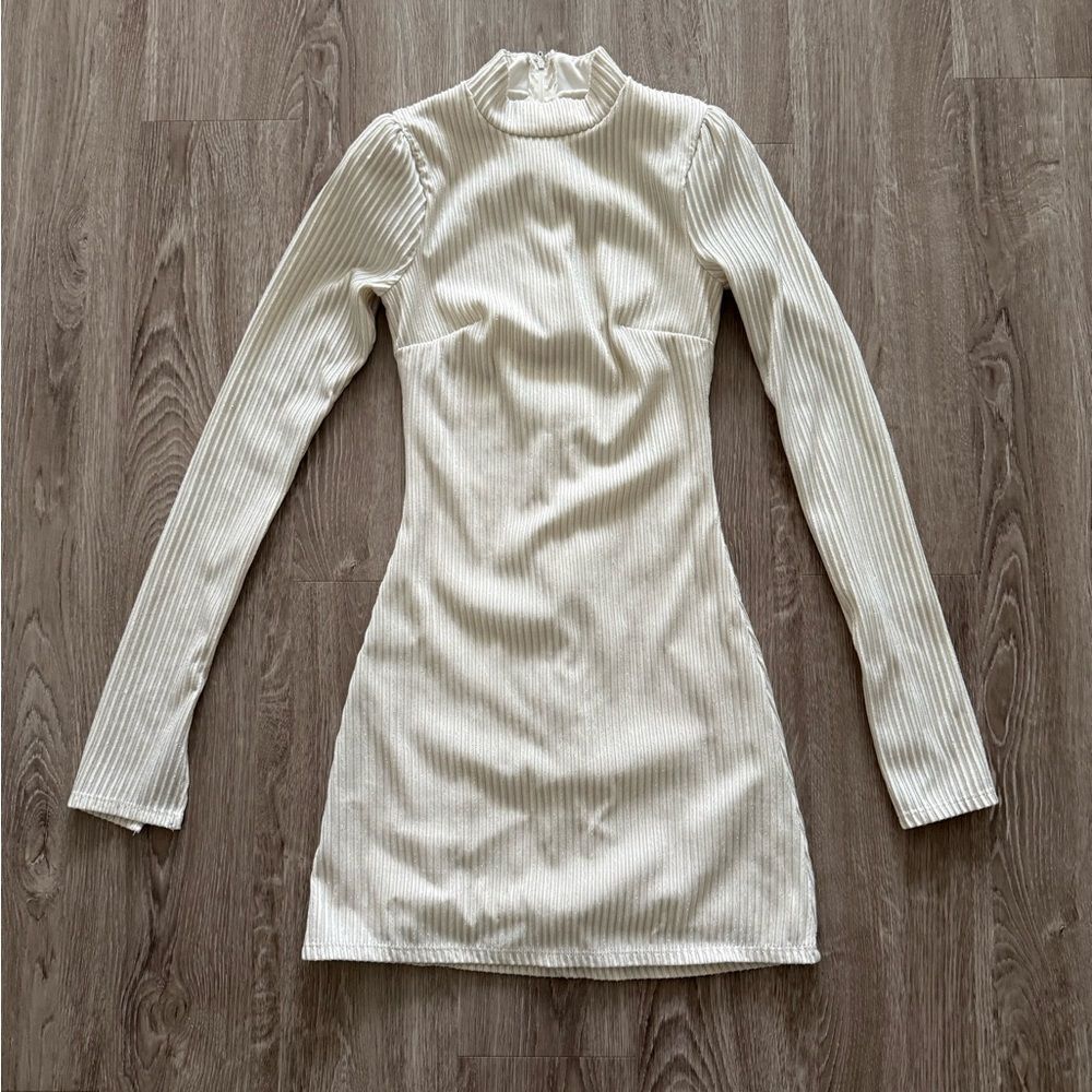 Francesca's Long Sleeve Mini Dress